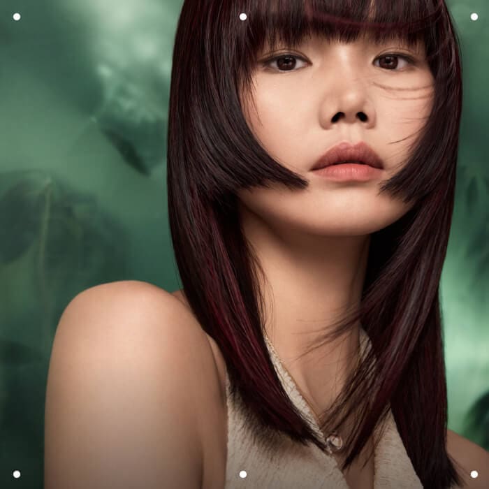 Build new bonds and repair three key layers of hair instantly, with the power of plants.